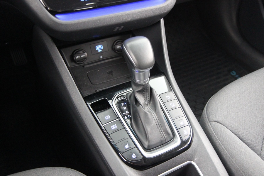 Hyundai IONIQ plug-in vaihtoauto