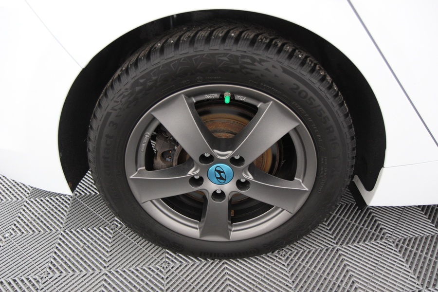 Hyundai IONIQ plug-in vaihtoauto