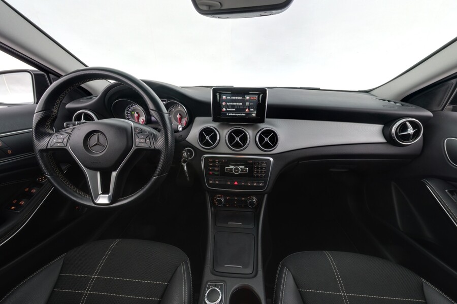 Mercedes-Benz GLA vaihtoauto