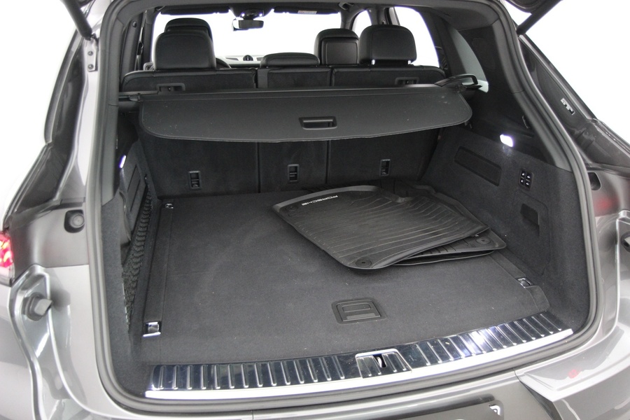 Porsche Cayenne vaihtoauto