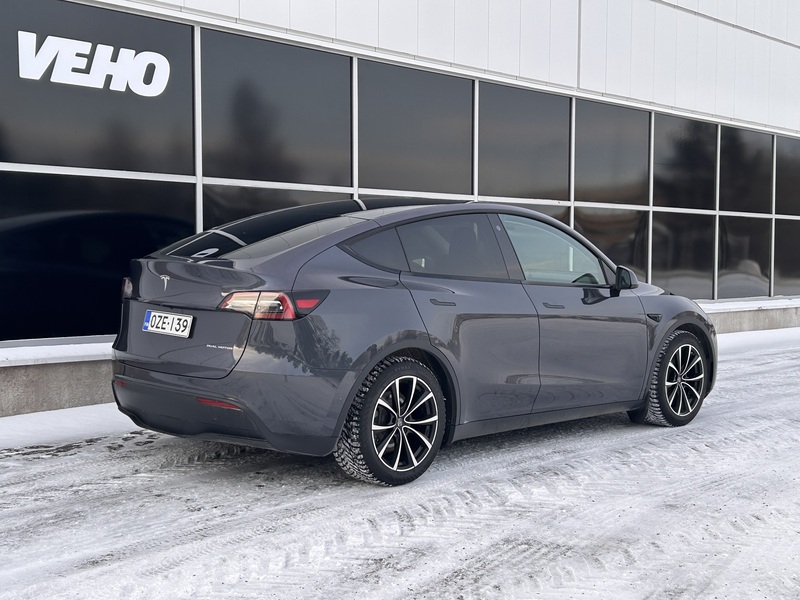 Tesla Model Y vaihtoauto