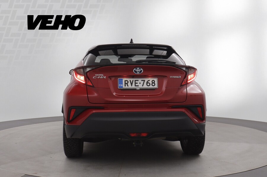 Toyota C-HR vaihtoauto