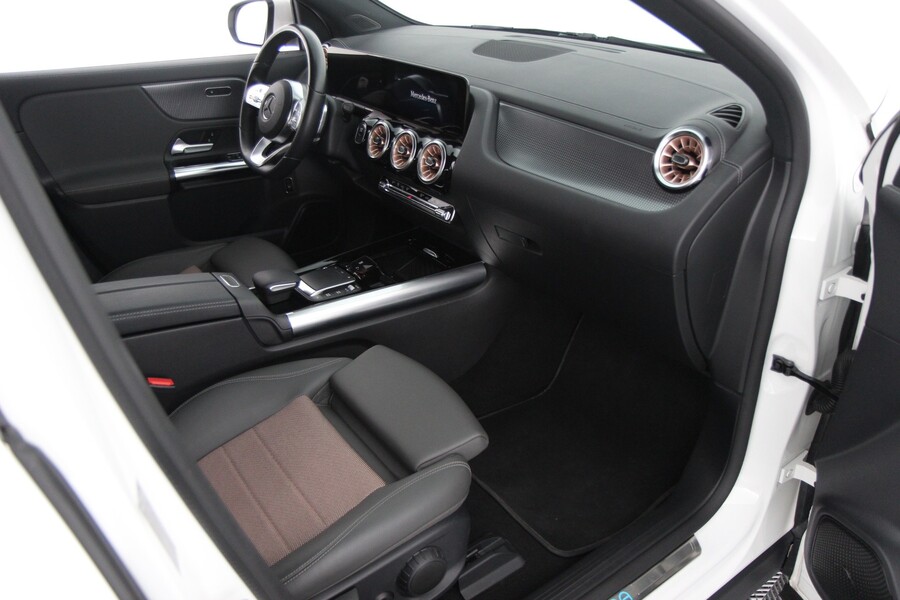 Mercedes-Benz EQA vaihtoauto