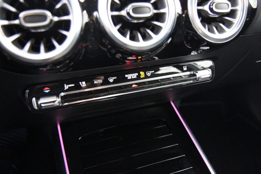 Mercedes-Benz EQA vaihtoauto