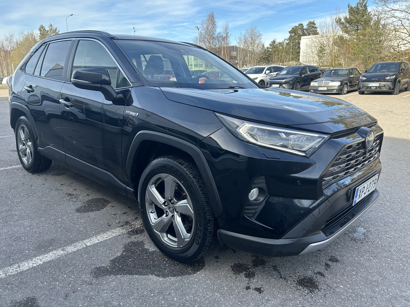 Toyota RAV4 vaihtoauto