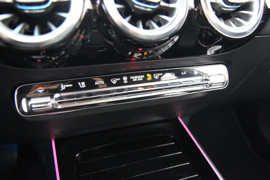 Mercedes-Benz EQA vaihtoauto