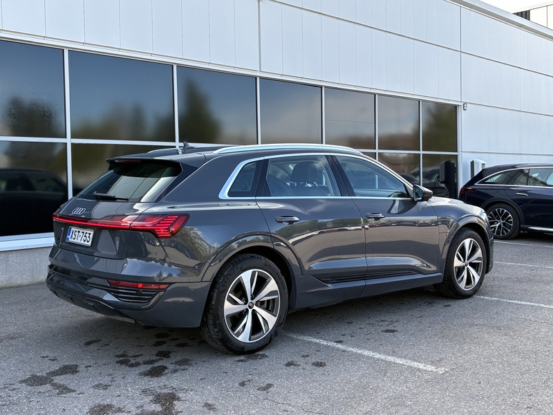 Audi Q8 e-tron vaihtoauto
