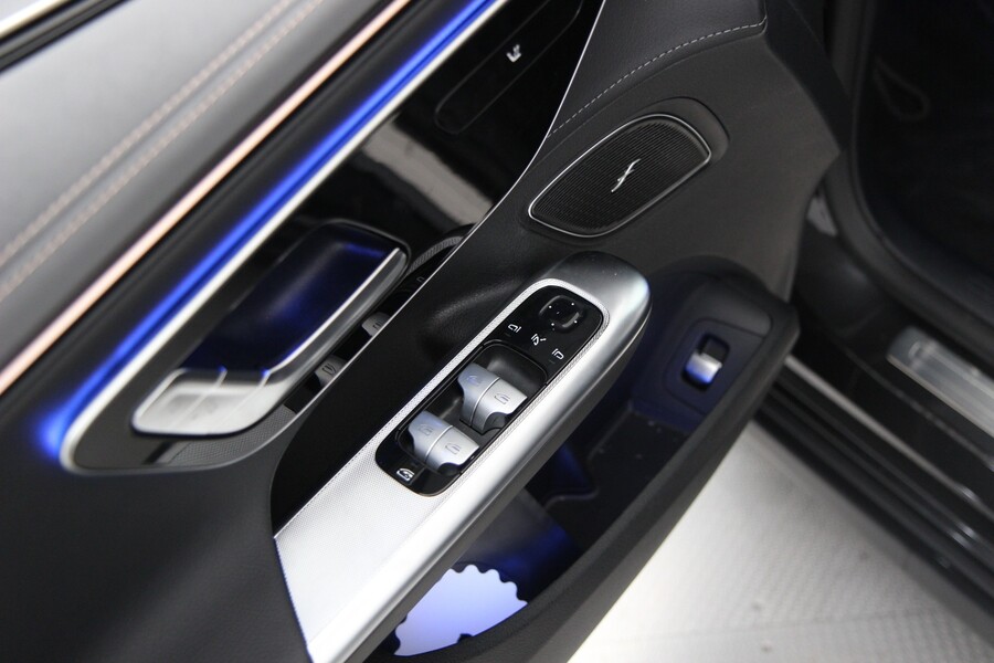 Mercedes-Benz EQE vaihtoauto