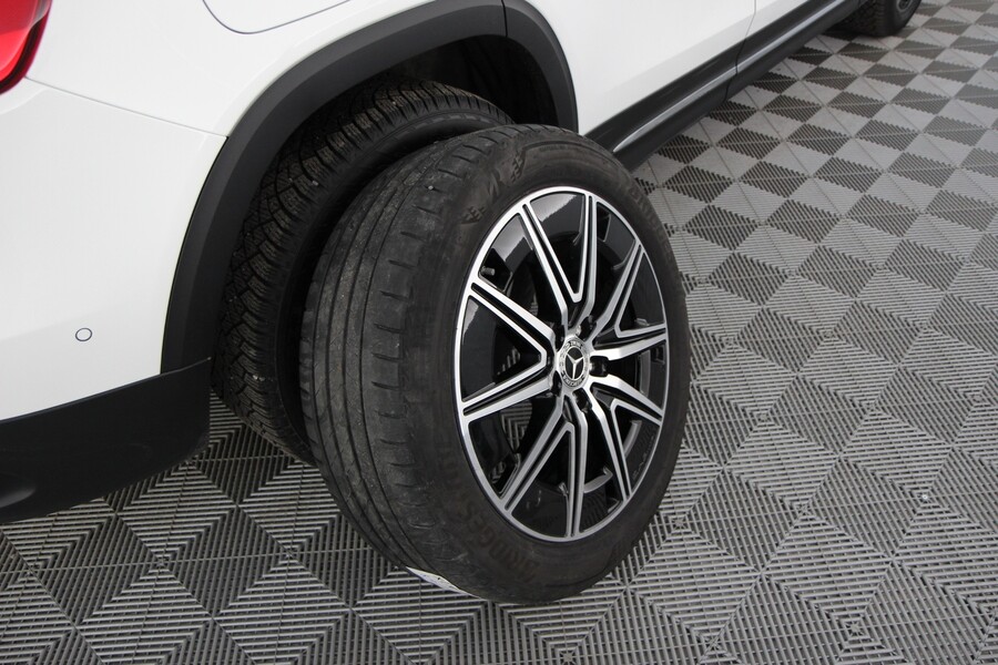 Mercedes-Benz EQB vaihtoauto