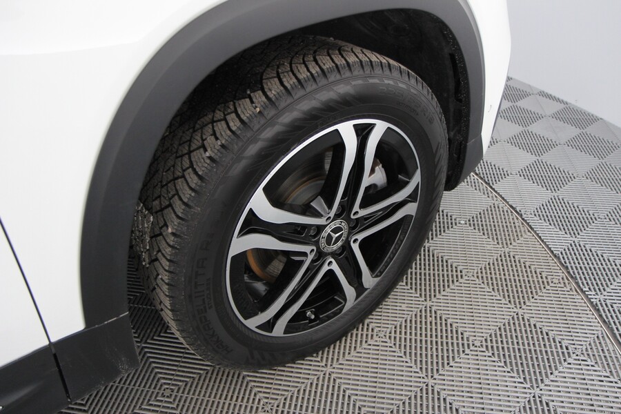 Mercedes-Benz EQB vaihtoauto