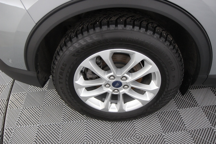 Ford Kuga vaihtoauto