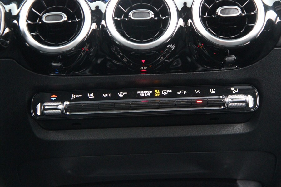 Mercedes-Benz GLA vaihtoauto