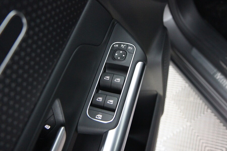 Mercedes-Benz GLA vaihtoauto