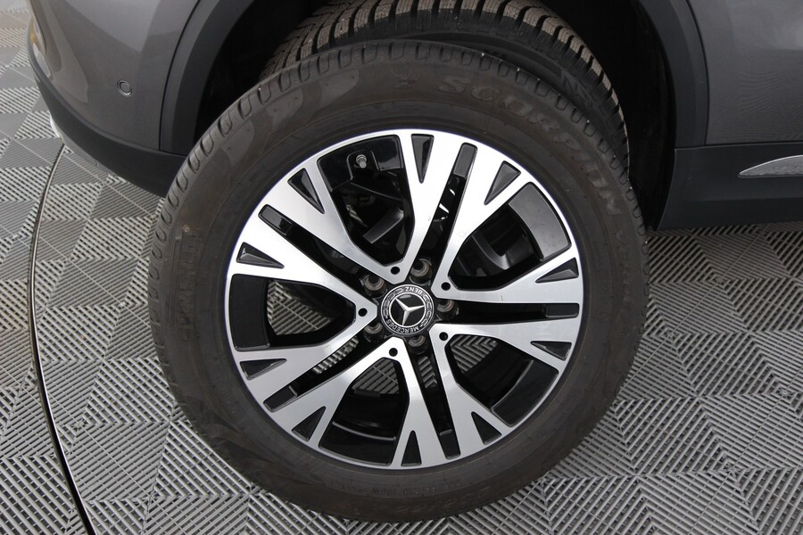 Mercedes-Benz GLA vaihtoauto