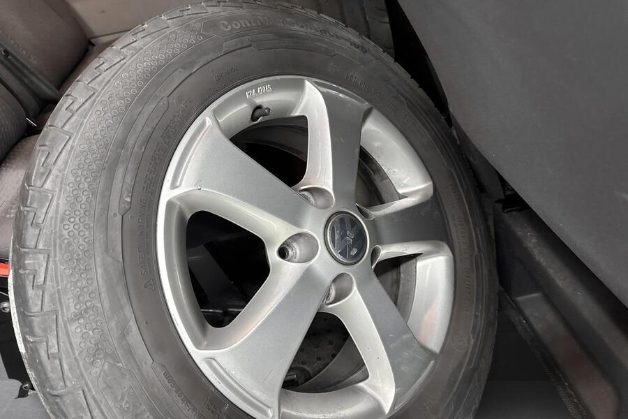 Volkswagen Caravelle vaihtoauto