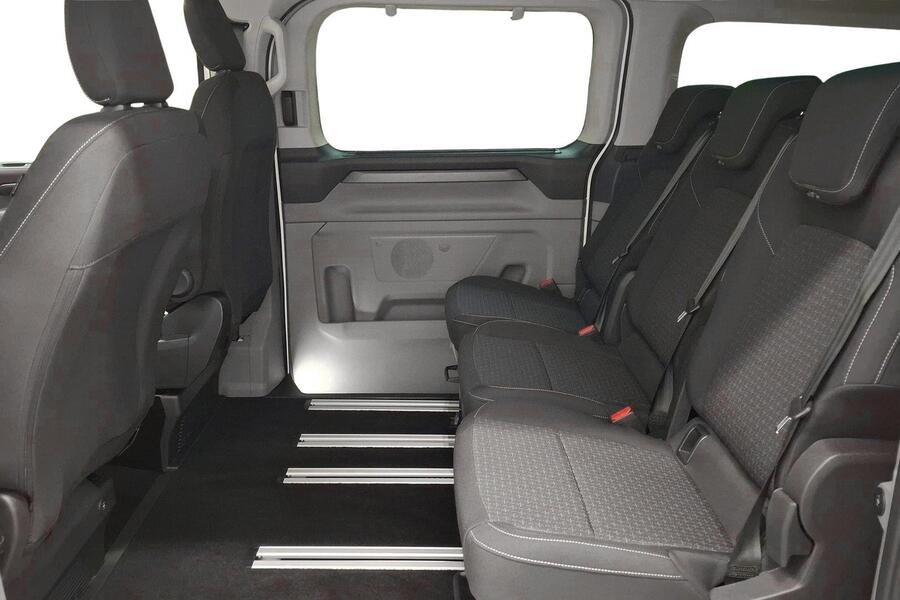 Ford Tourneo Custom vaihtoauto