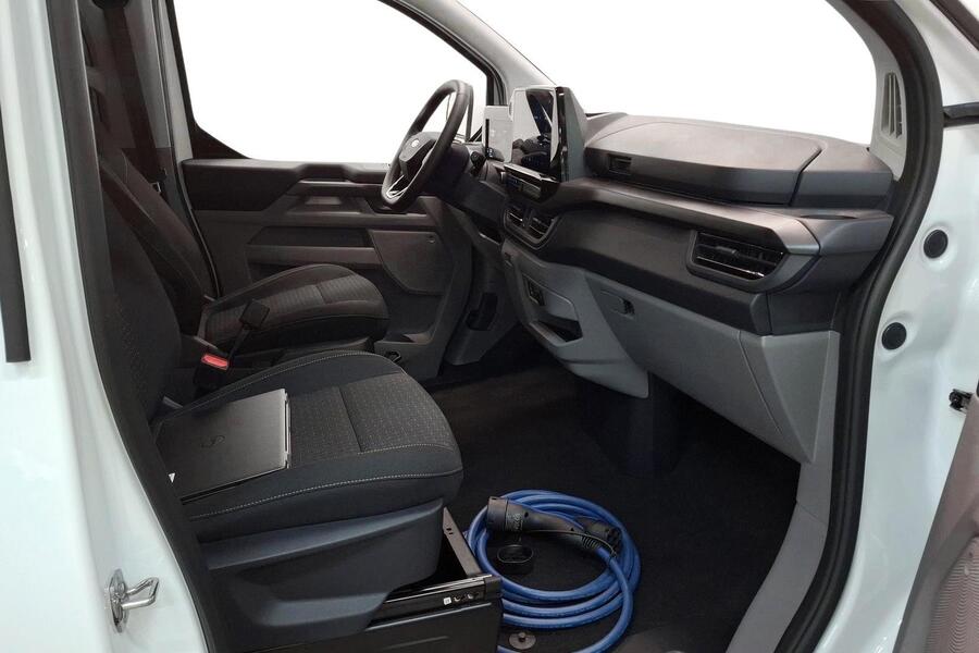 Ford Tourneo Custom vaihtoauto