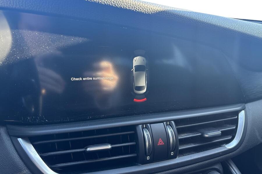 Alfa Romeo Giulia vaihtoauto