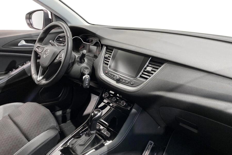 Opel Grandland X vaihtoauto
