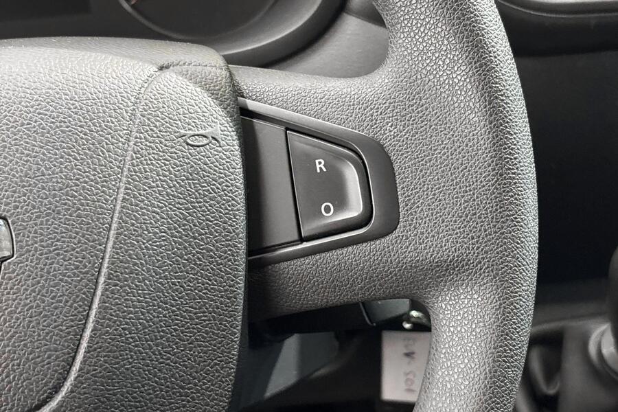 Nissan Interstar vaihtoauto