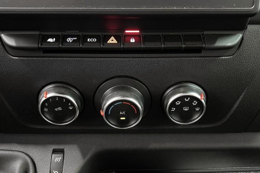 Nissan Interstar vaihtoauto