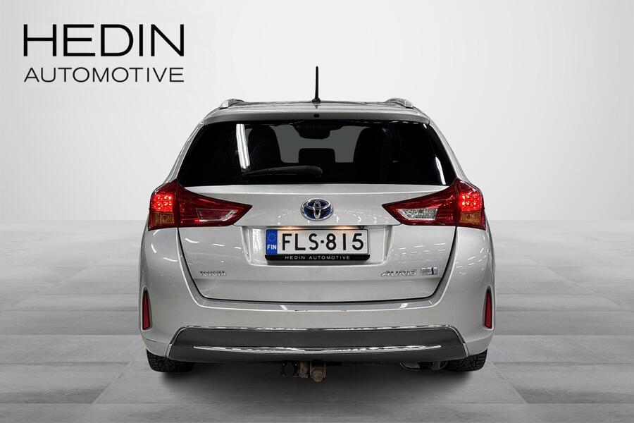 Toyota Auris vaihtoauto