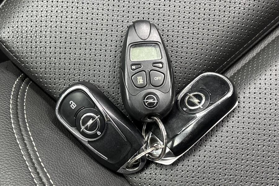 Opel Insignia vaihtoauto