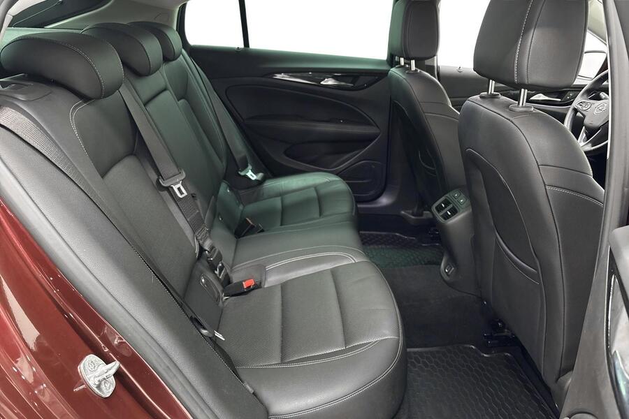 Opel Insignia vaihtoauto