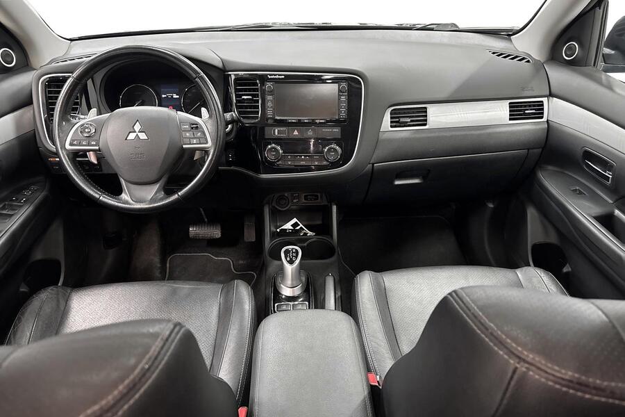 Mitsubishi Outlander PHEV vaihtoauto