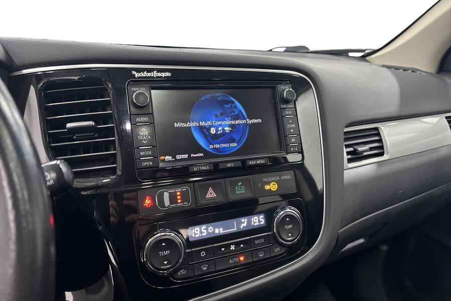 Mitsubishi Outlander PHEV vaihtoauto