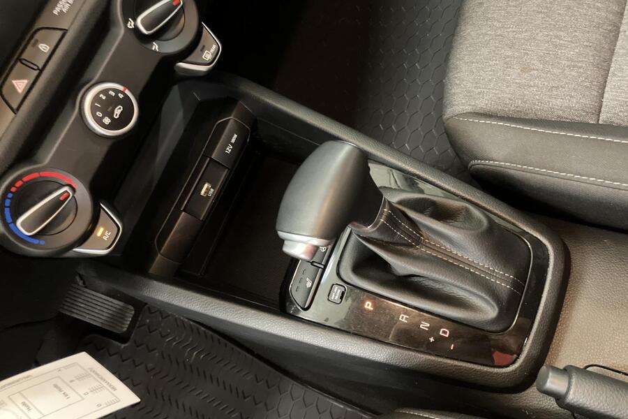 Kia Stonic vaihtoauto