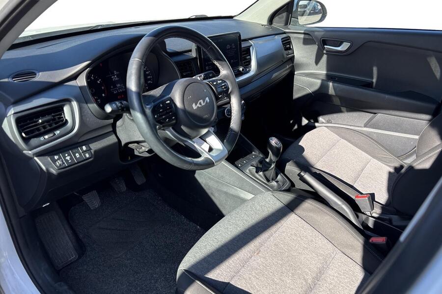 Kia Stonic vaihtoauto