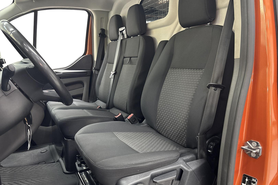 Ford Transit Custom vaihtoauto