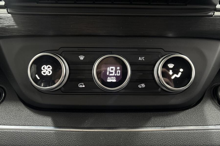 Nissan Primastar vaihtoauto