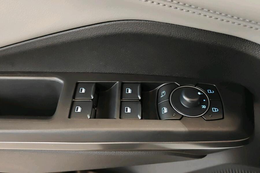 Ford Puma Gen-E vaihtoauto