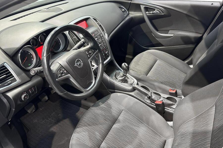 Opel Astra vaihtoauto