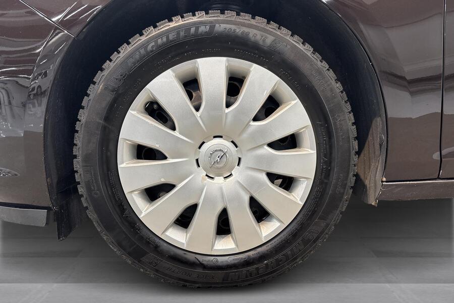 Opel Astra vaihtoauto