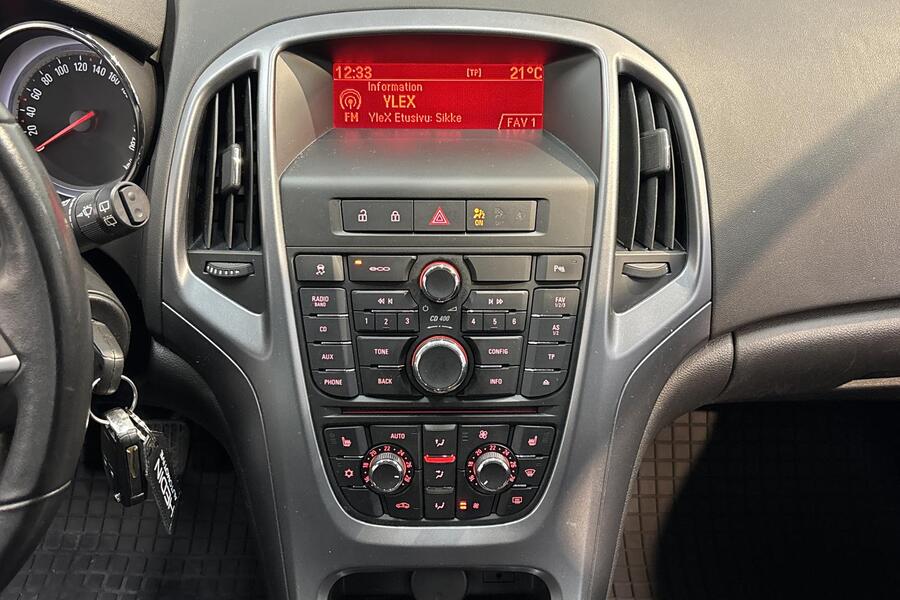 Opel Astra vaihtoauto