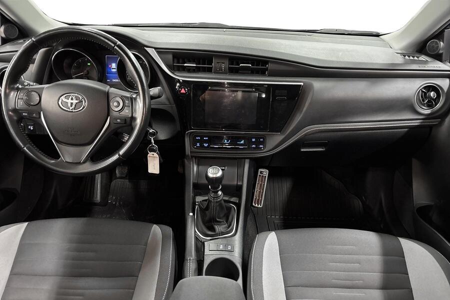 Toyota Auris vaihtoauto