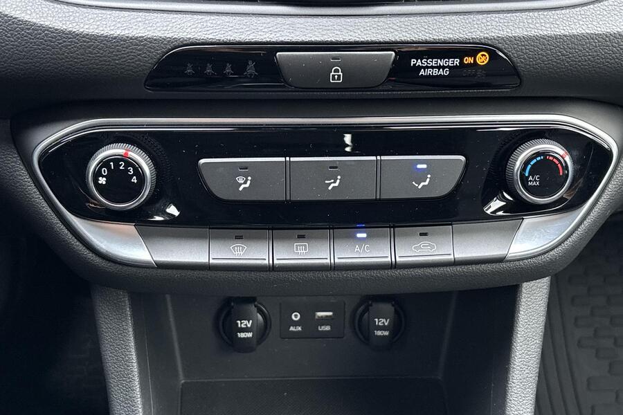 Hyundai i30 Hatchback vaihtoauto