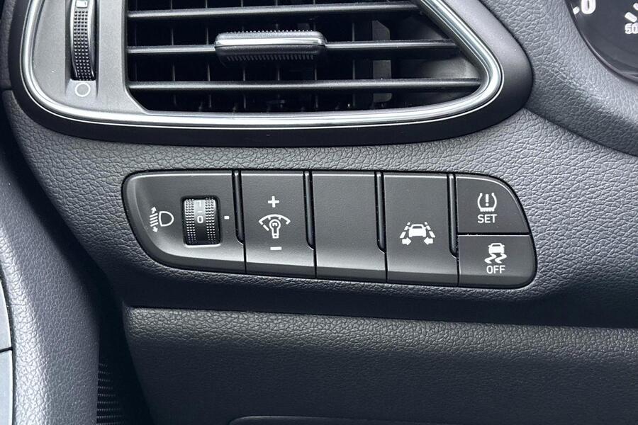 Hyundai i30 Hatchback vaihtoauto