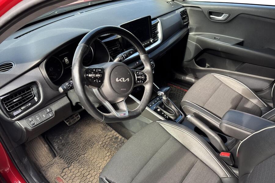 Kia Stonic vaihtoauto