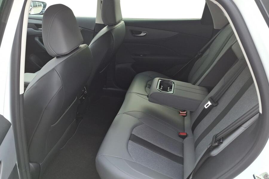 MG MGS5 EV vaihtoauto