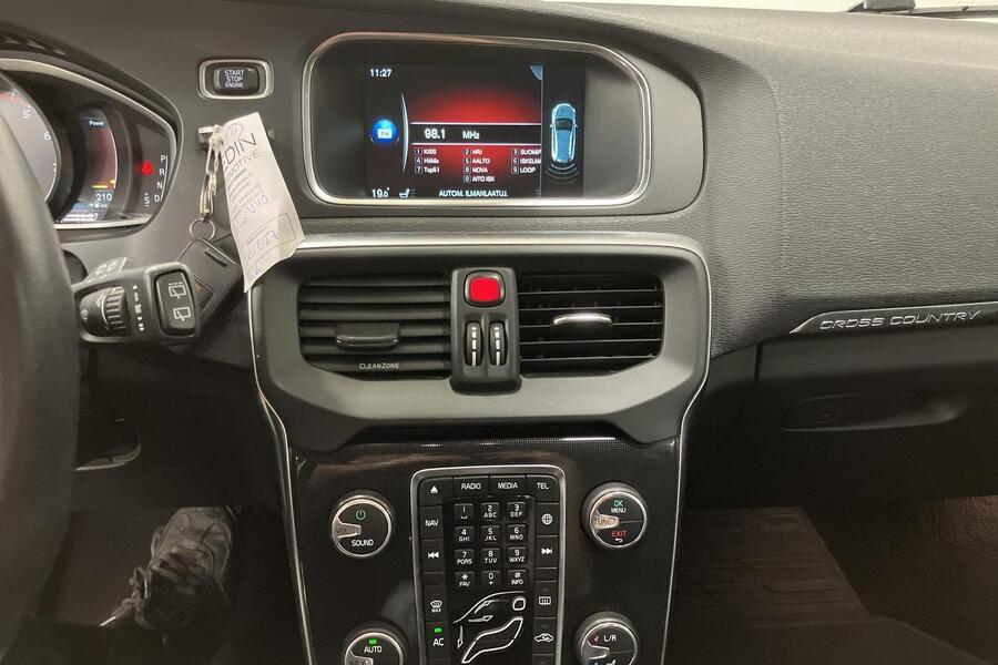 Volvo V40 Cross Country vaihtoauto