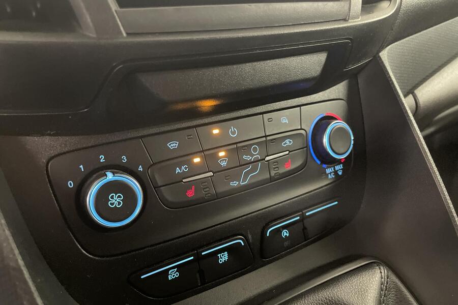 Ford Transit Connect vaihtoauto