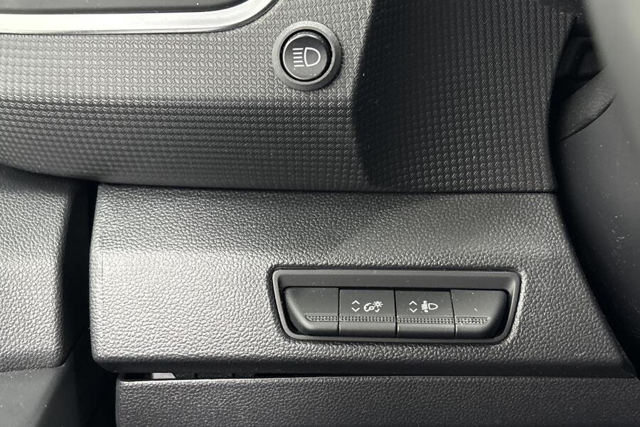 Nissan Primastar vaihtoauto