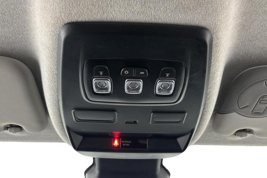 Nissan Primastar vaihtoauto