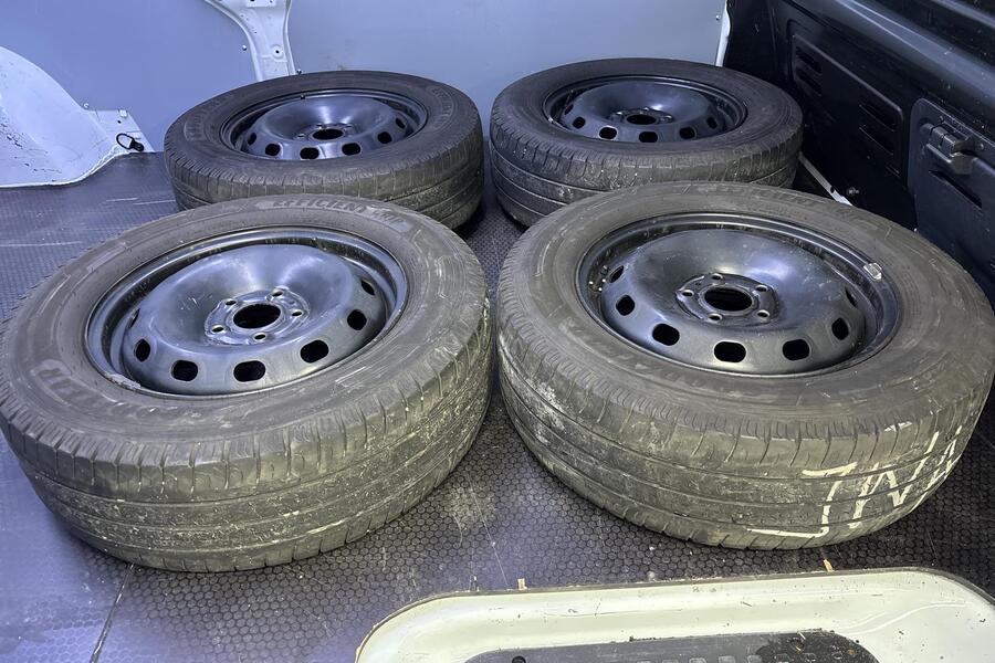 Nissan Primastar vaihtoauto