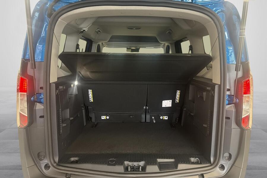 Ford Tourneo Courier vaihtoauto