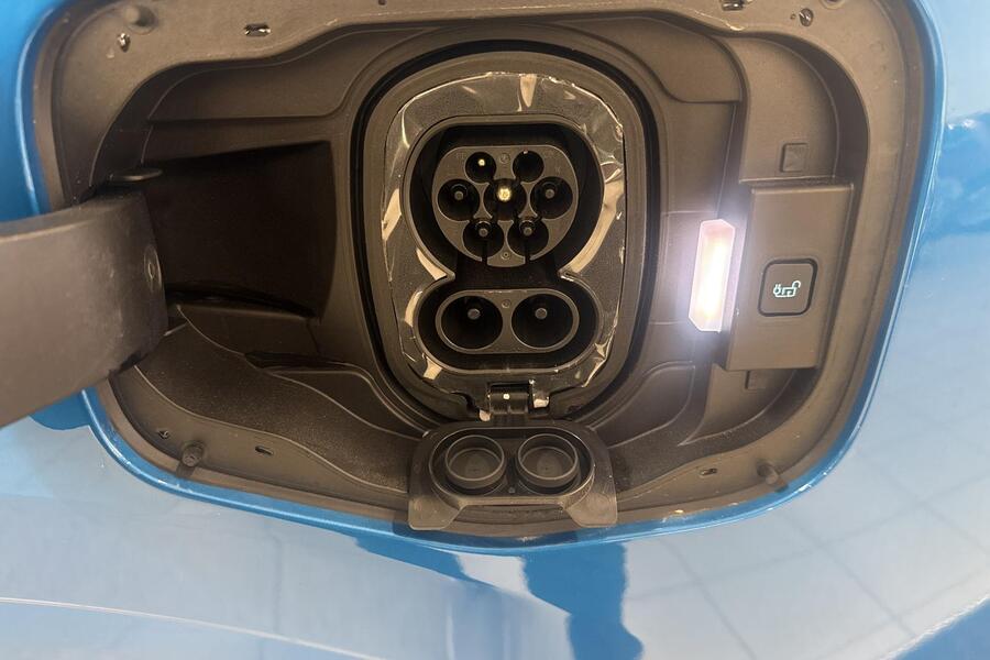 Ford Tourneo Courier vaihtoauto